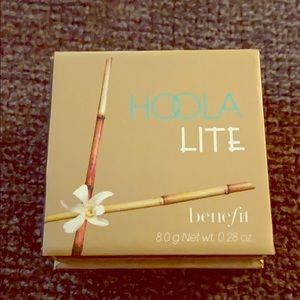 Benefit Hoola Lite bronzer